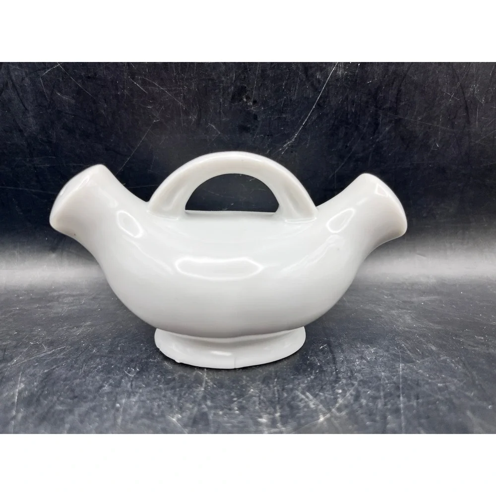 Double-Sided Salt & Pepper Shaker Japan 4